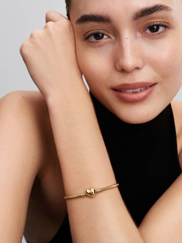 Snake Chain Gold-Plated Heart Clasp Bracelet